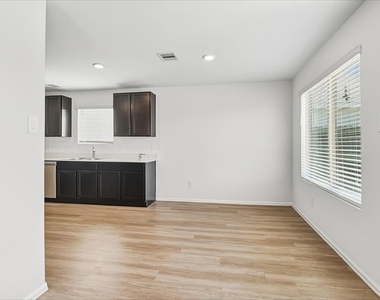 24027 Laurel Farms Drive - Photo Thumbnail 2