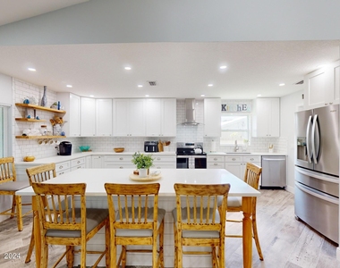 297 Butler Avenue Ne - Photo Thumbnail 8