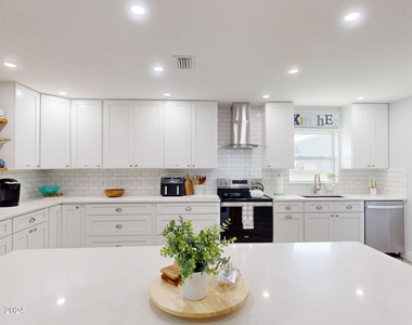 297 Butler Avenue Ne - Photo Thumbnail 12