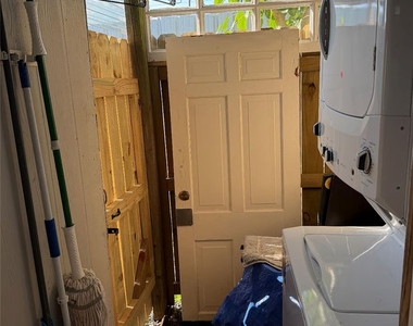 2808 Columbia Street - Photo Thumbnail 18