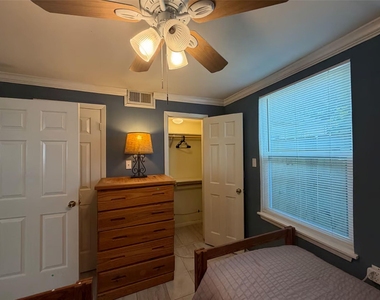 2808 Columbia Street - Photo Thumbnail 17