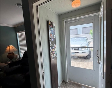 2808 Columbia Street - Photo Thumbnail 22
