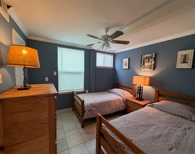 2808 Columbia Street - Photo Thumbnail 15