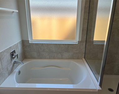 4906 Arvida Lane - Photo Thumbnail 15