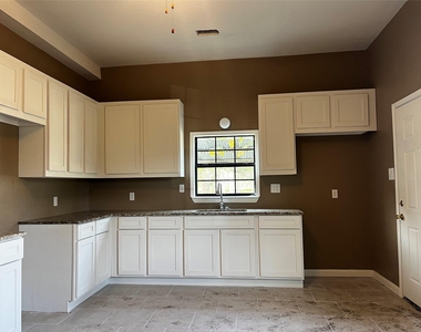 141 County Road 725 - Photo Thumbnail 4
