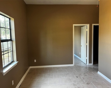 141 County Road 725 - Photo Thumbnail 3