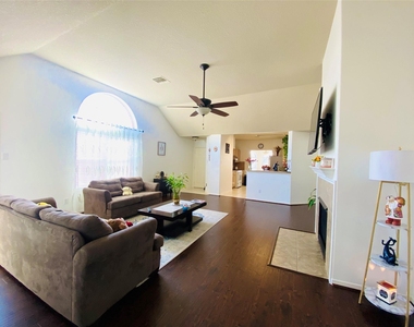 19626 Mackinaw Isle Court - Photo Thumbnail 14