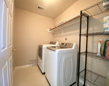 19626 Mackinaw Isle Court - Photo Thumbnail 7
