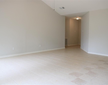 18635 Bridoon Drive - Photo Thumbnail 13
