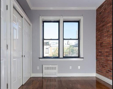 West 14th Street - Photo Thumbnail 2