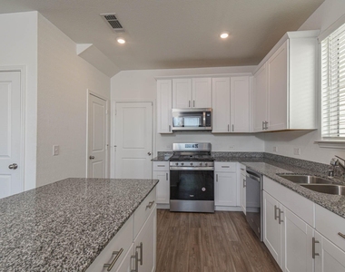 5727 Finely Run Street - Photo Thumbnail 5
