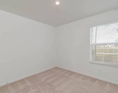 5727 Finely Run Street - Photo Thumbnail 16