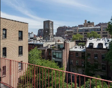 West 21st Street - Photo Thumbnail 6