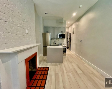 Leroy Street - Photo Thumbnail 3