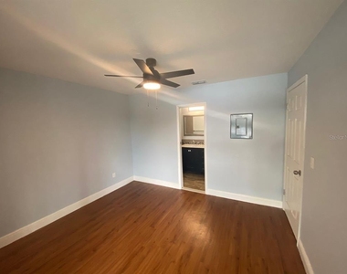 2612 Grassy Point Drive - Photo Thumbnail 15