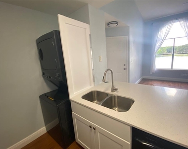 2612 Grassy Point Drive - Photo Thumbnail 9