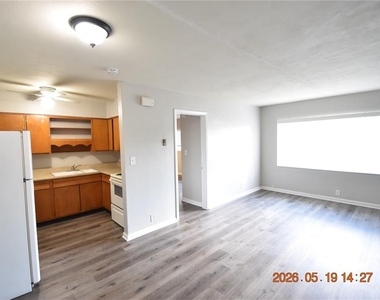 302 Danube Avenue - Photo Thumbnail 4