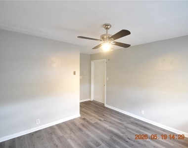 302 Danube Avenue - Photo Thumbnail 12