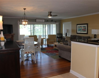 335 Windrush Loop - Photo Thumbnail 1