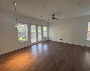 3210 W Horatio Street - Photo Thumbnail 4