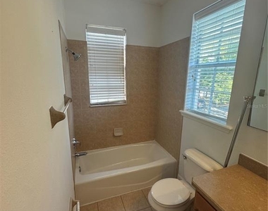 3210 W Horatio Street - Photo Thumbnail 15