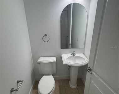 3210 W Horatio Street - Photo Thumbnail 20