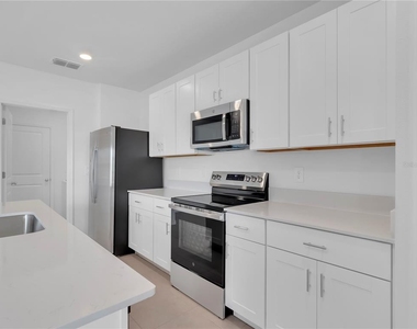 5771 Red Kite Drive - Photo Thumbnail 8