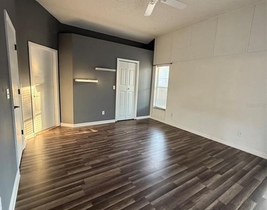 5841 Dorham Place - Photo Thumbnail 15