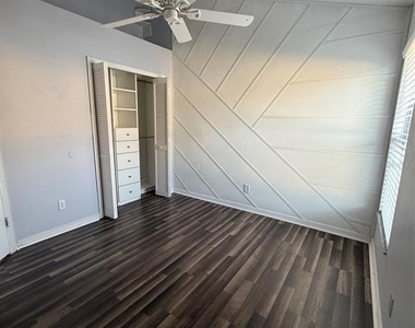 5841 Dorham Place - Photo Thumbnail 21