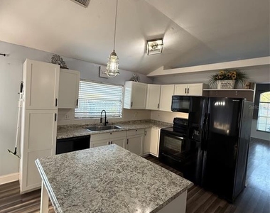 5841 Dorham Place - Photo Thumbnail 9