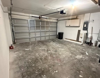 5841 Dorham Place - Photo Thumbnail 30