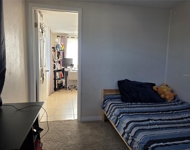 4823 Longwood Avenue - Photo Thumbnail 23