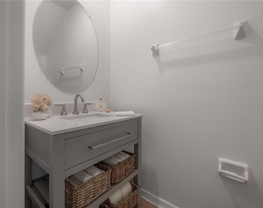 5223 Forum Boulevard - Photo Thumbnail 12