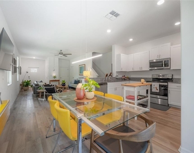 5223 Forum Boulevard - Photo Thumbnail 10