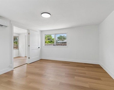 517 Hampton Avenue Ne - Photo Thumbnail 22