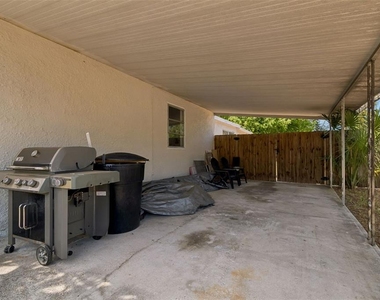 517 Hampton Avenue Ne - Photo Thumbnail 17