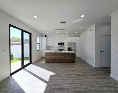 7573 Gesualdo Court - Photo Thumbnail 4
