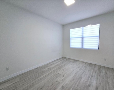 7573 Gesualdo Court - Photo Thumbnail 20