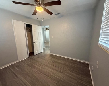 2935 Dr Martin Luther King Jr Street S - Photo Thumbnail 13