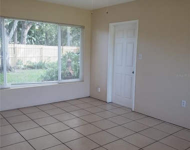 7475 19th Avenue N - Photo Thumbnail 7