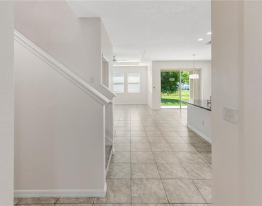 11607 Warren Oaks Place - Photo Thumbnail 13
