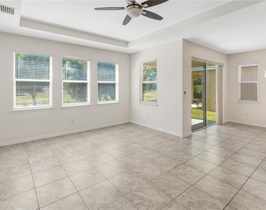 11607 Warren Oaks Place - Photo Thumbnail 24