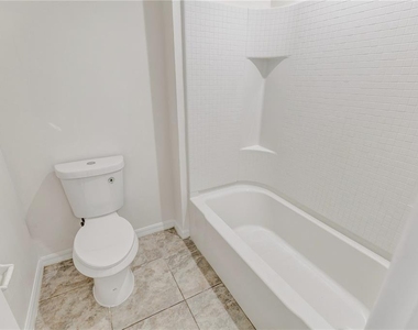 11607 Warren Oaks Place - Photo Thumbnail 47