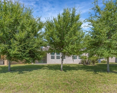 11607 Warren Oaks Place - Photo Thumbnail 4