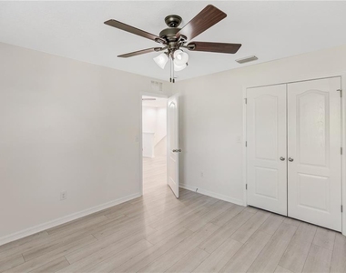 11607 Warren Oaks Place - Photo Thumbnail 42