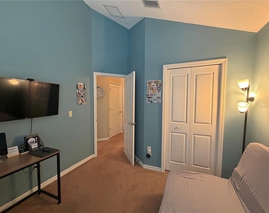 6129 Fishhawk Crossing Boulevard - Photo Thumbnail 18