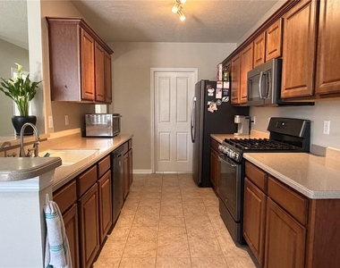 6129 Fishhawk Crossing Boulevard - Photo Thumbnail 12