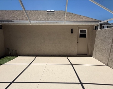 6129 Fishhawk Crossing Boulevard - Photo Thumbnail 23