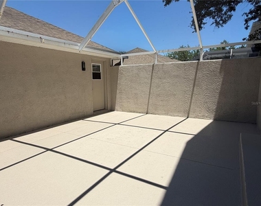 6129 Fishhawk Crossing Boulevard - Photo Thumbnail 24