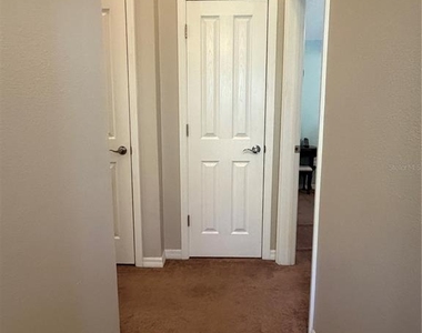 6129 Fishhawk Crossing Boulevard - Photo Thumbnail 13